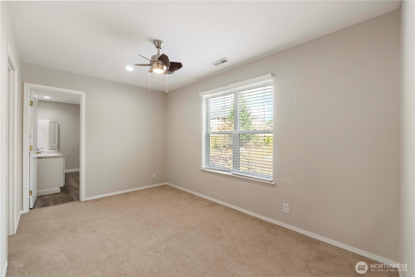 8213 209th Avenue Ct E, Bonney Lake, WA 98391