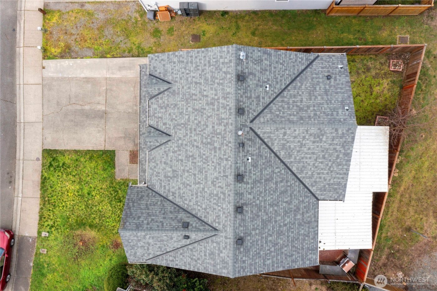 8213 209th Avenue Ct E, Bonney Lake, WA 98391