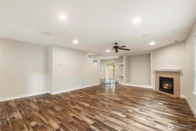 8213 209th Avenue Ct E, Bonney Lake, WA 98391 - Photo 4