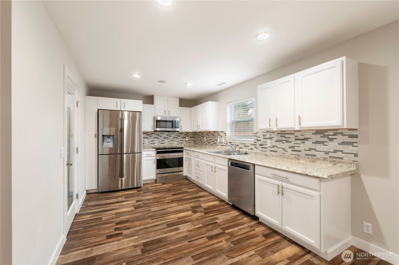 8213 209th Avenue Ct E, Bonney Lake, WA 98391