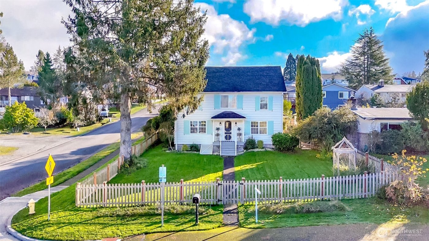 1514 Rainier Street , Steilacoom, WA 98388