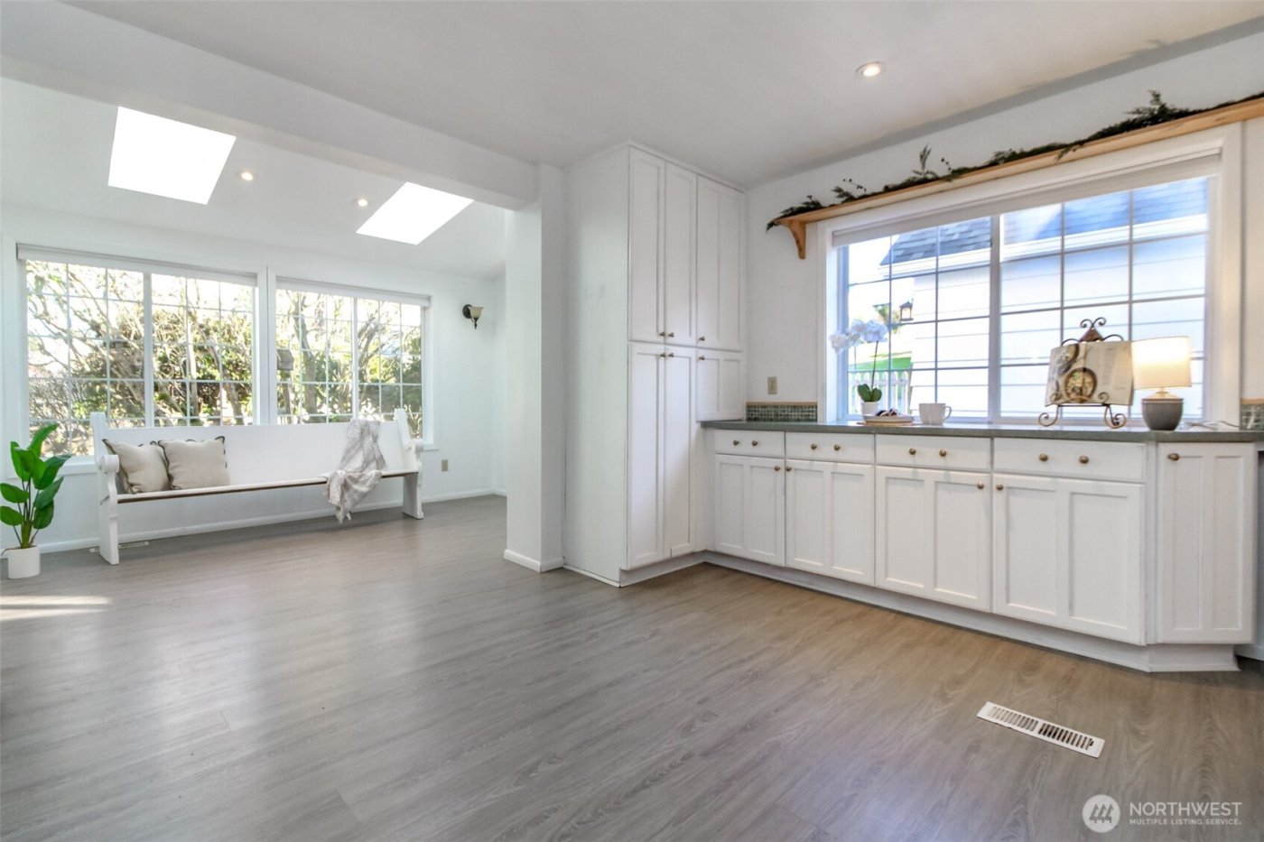 1514 Rainier Street , Steilacoom, WA 98388