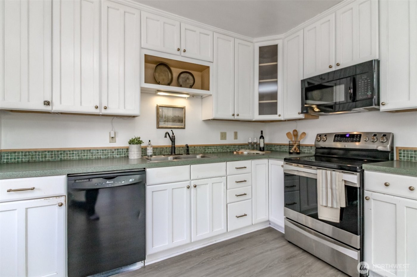 1514 Rainier Street , Steilacoom, WA 98388