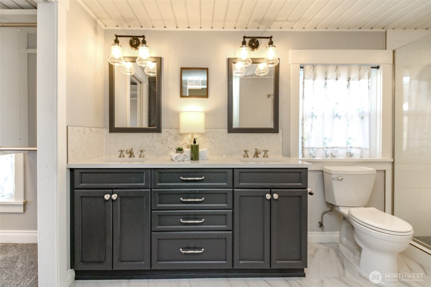 1514 Rainier Street , Steilacoom, WA 98388