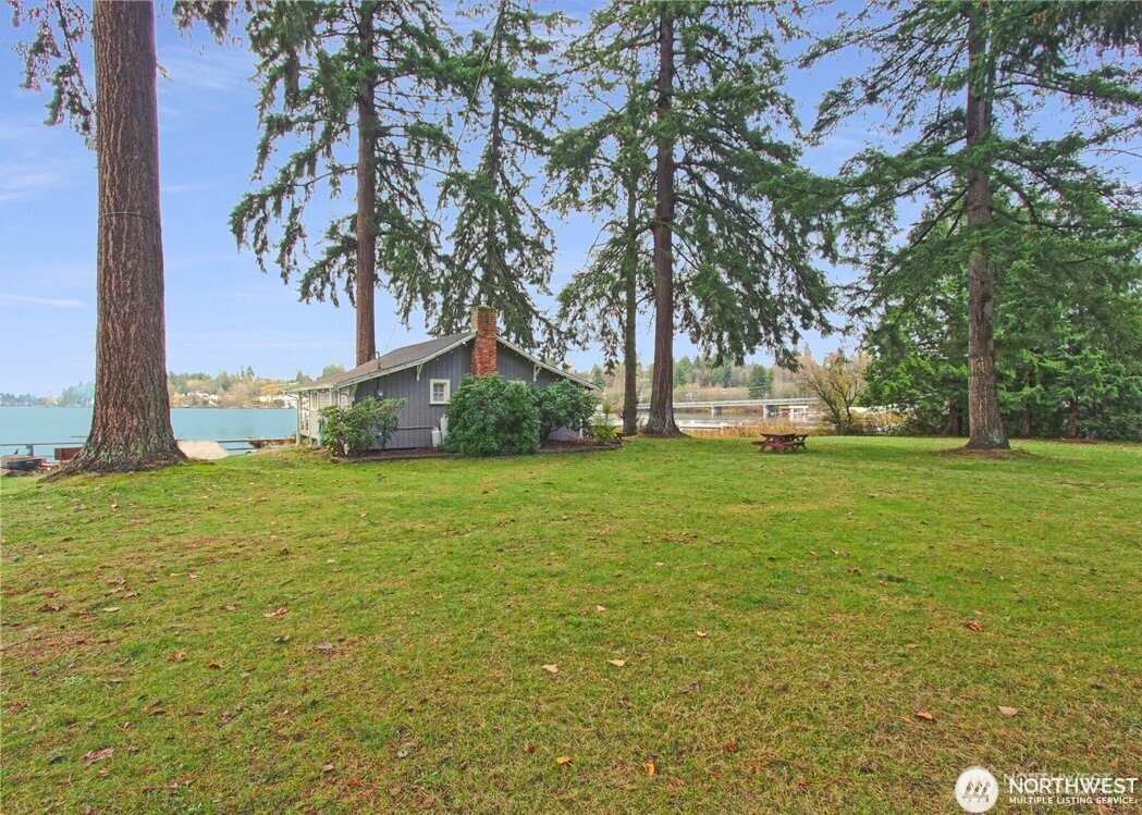 11022 Uct Loop Road , Lake Stevens, WA 98258-9422