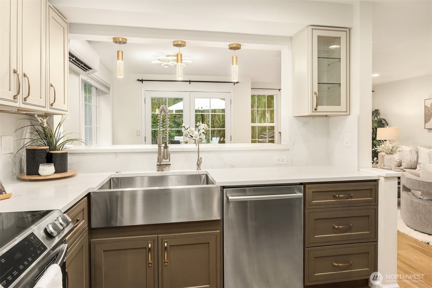 13812 NE 87th Street , Redmond, WA 98052