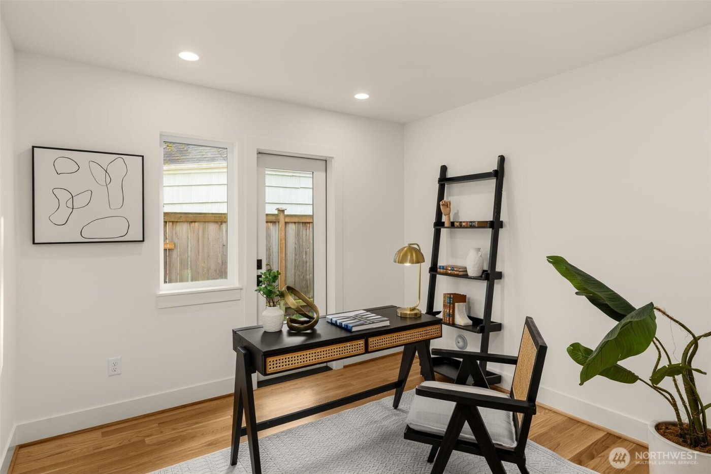 2844 35th Avenue W #B, Seattle, WA 98199