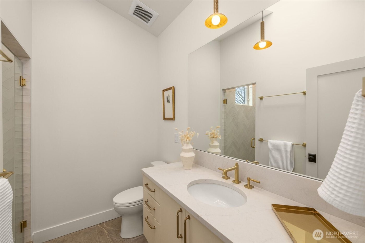 2844 35th Avenue W #B, Seattle, WA 98199