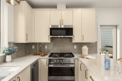 2844 35th Avenue W #B, Seattle, WA 98199 - Photo 8