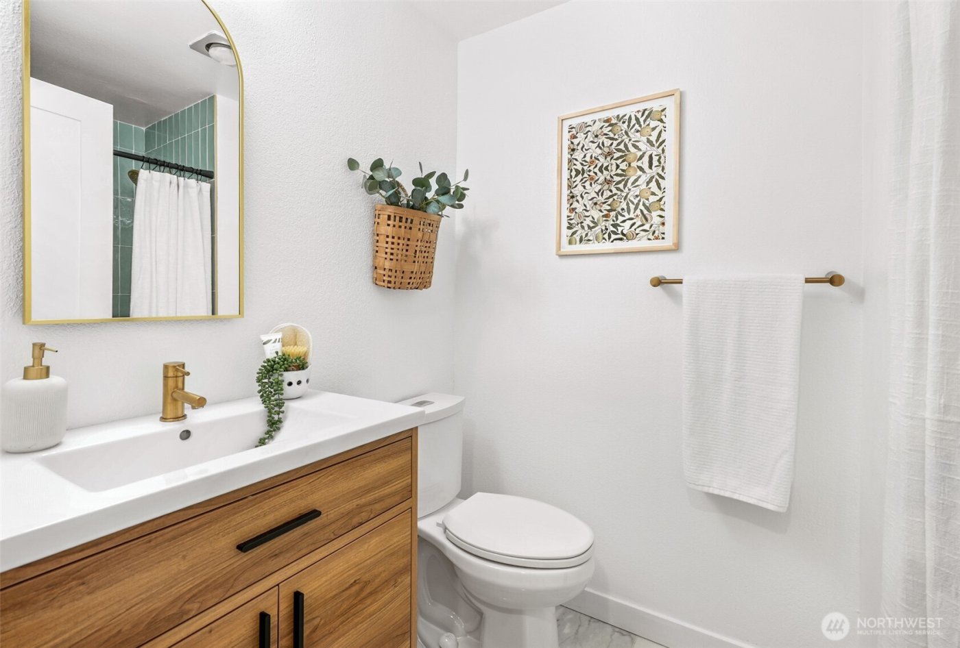 12003 100th Avenue NE #202, Kirkland, WA 98034