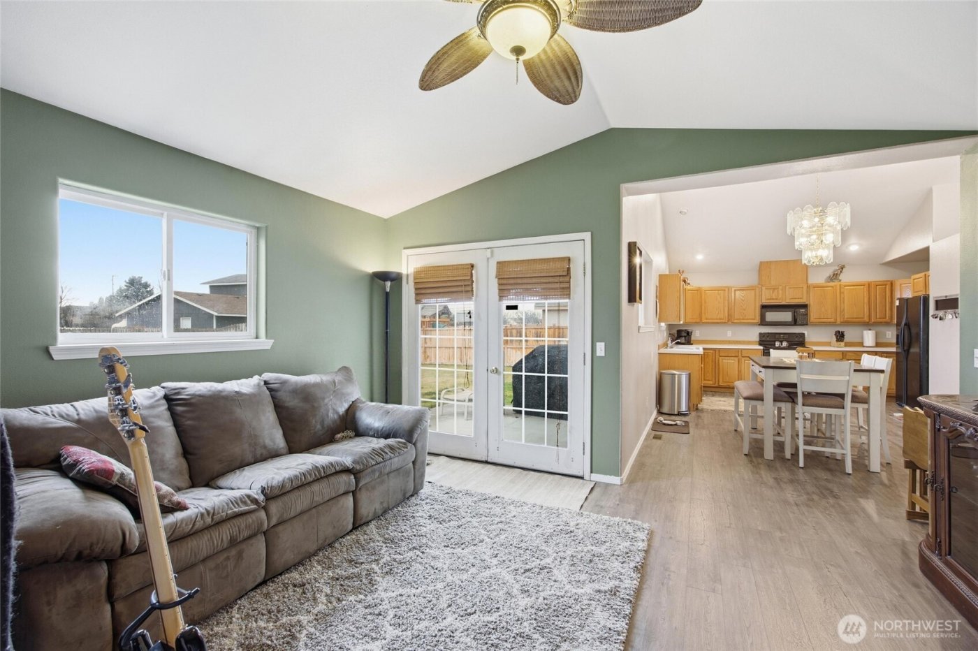 112 W Belmont Avenue , Moses Lake, WA 98837