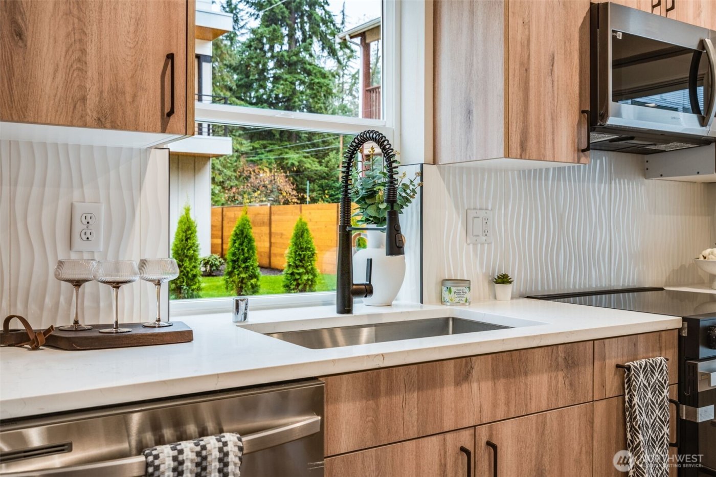 12531 25th Avenue NE #C, Seattle, WA 98125