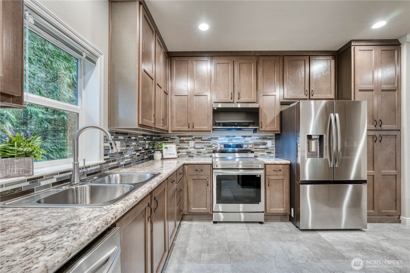 3897 Christine Lane NW, Bremerton, WA 98312