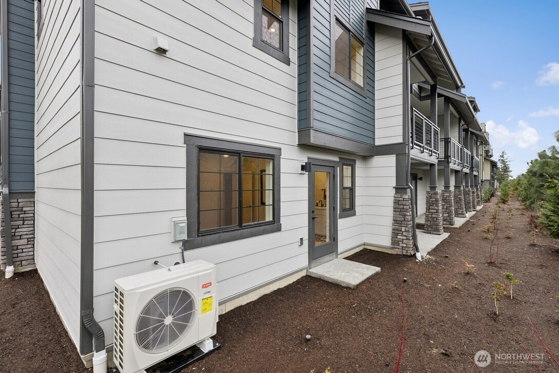 2010 SE 12th Street #1206, North Bend, WA 98045