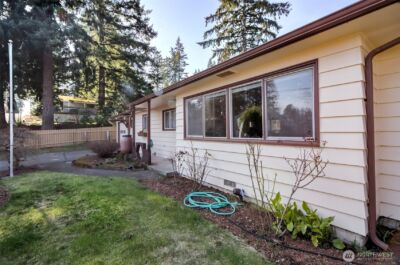 703 S 15th Street , Shelton, WA 98584 - Photo 2