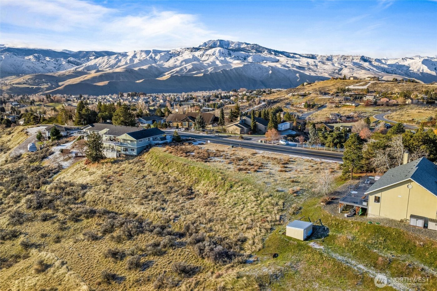 3979 Burch Mountain Road , Wenatchee, WA 98801