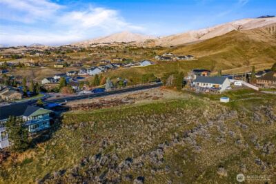 3979 Burch Mountain Road , Wenatchee, WA 98801 - Photo 5