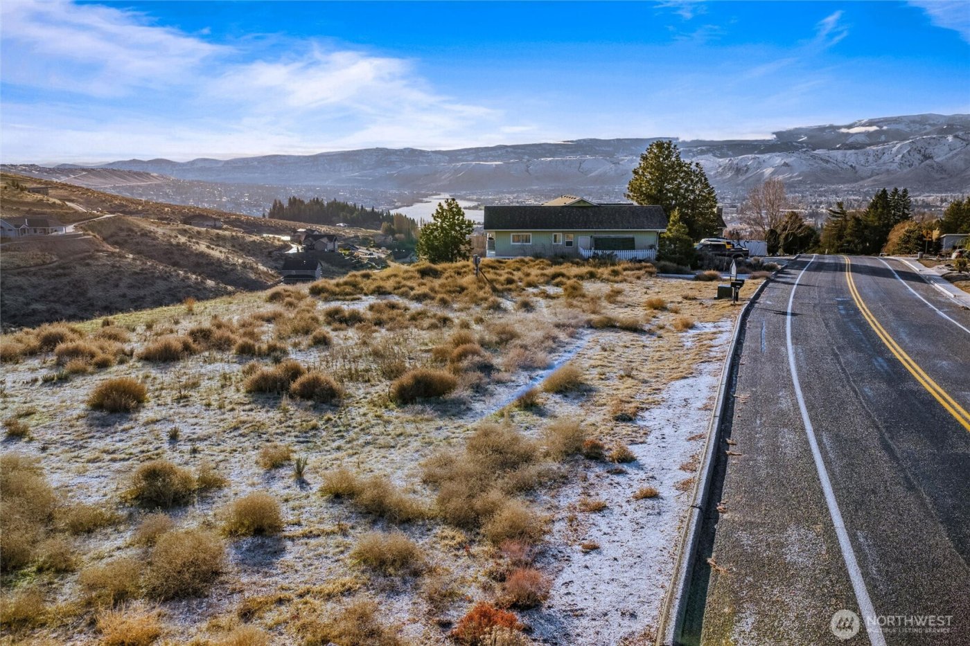 3979 Burch Mountain Road , Wenatchee, WA 98801