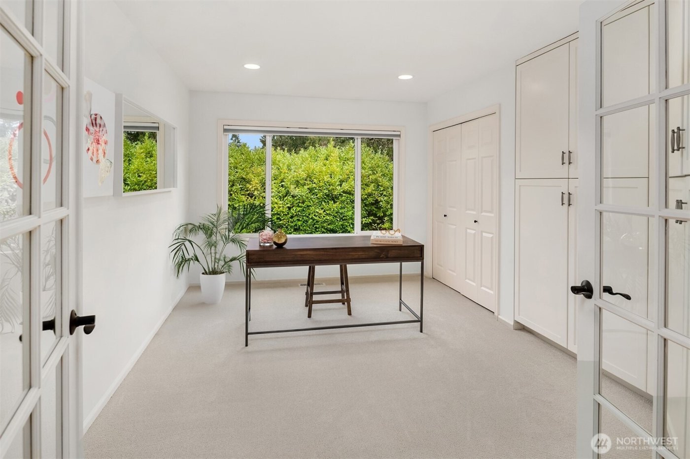 10414 SE 13th Street , Bellevue, WA 98004