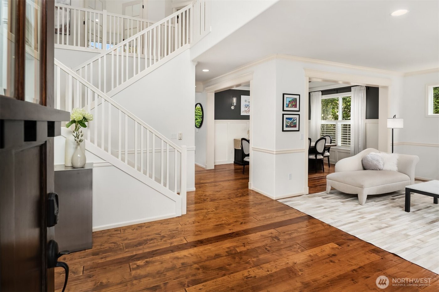 10414 SE 13th Street , Bellevue, WA 98004