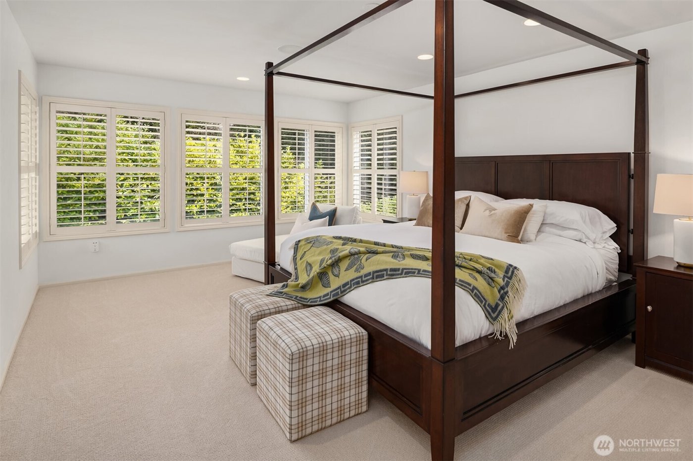 10414 SE 13th Street , Bellevue, WA 98004