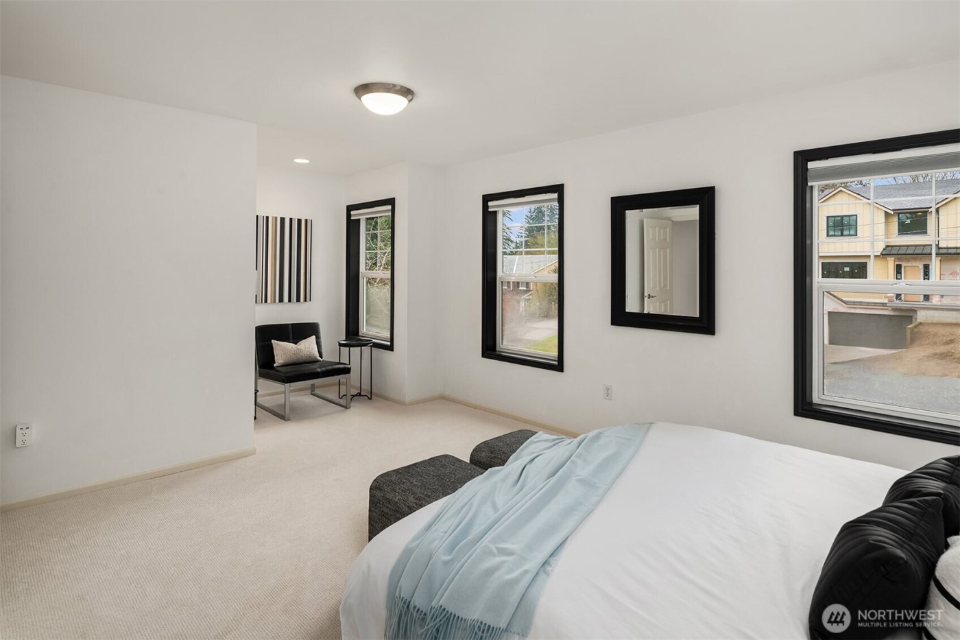 10414 SE 13th Street , Bellevue, WA 98004