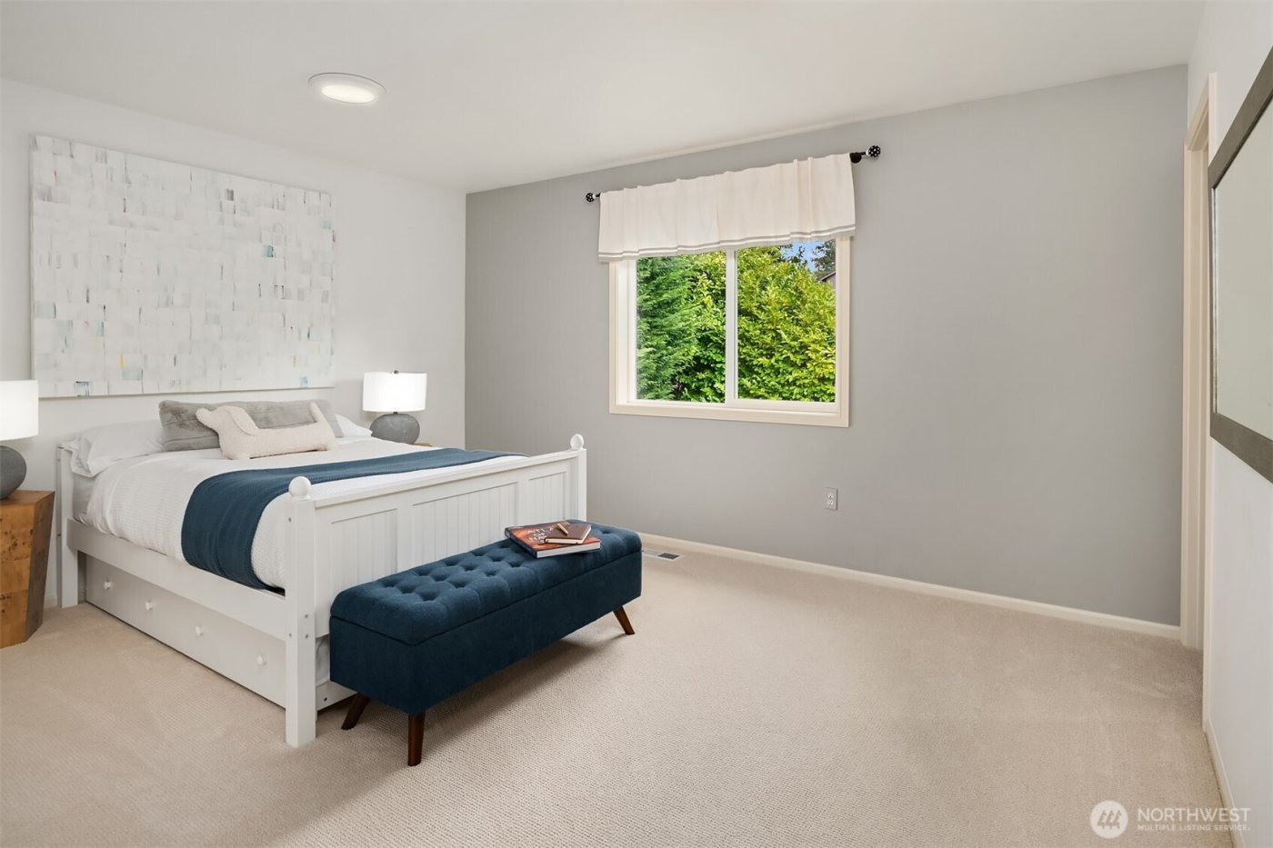 10414 SE 13th Street , Bellevue, WA 98004