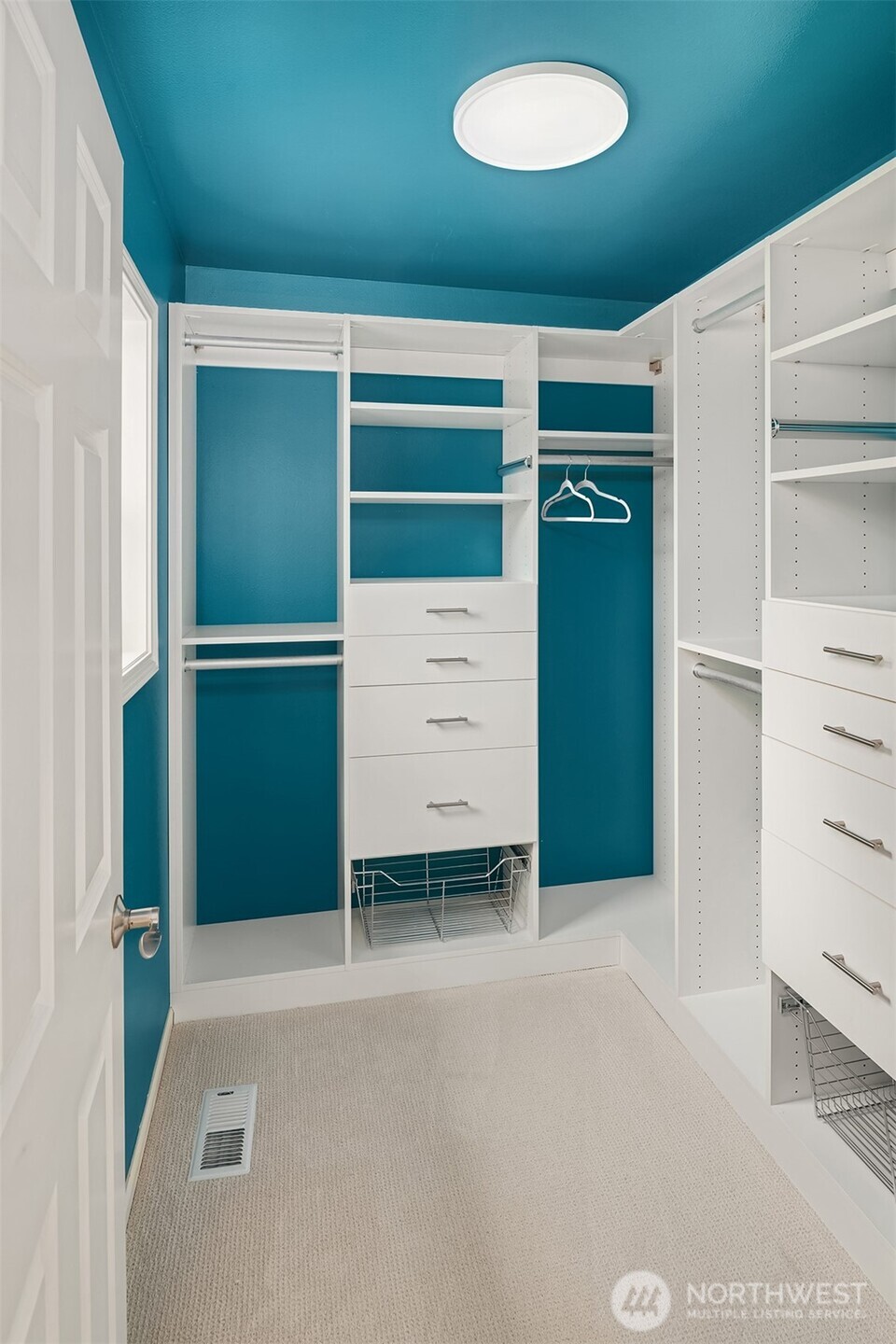 10414 SE 13th Street , Bellevue, WA 98004