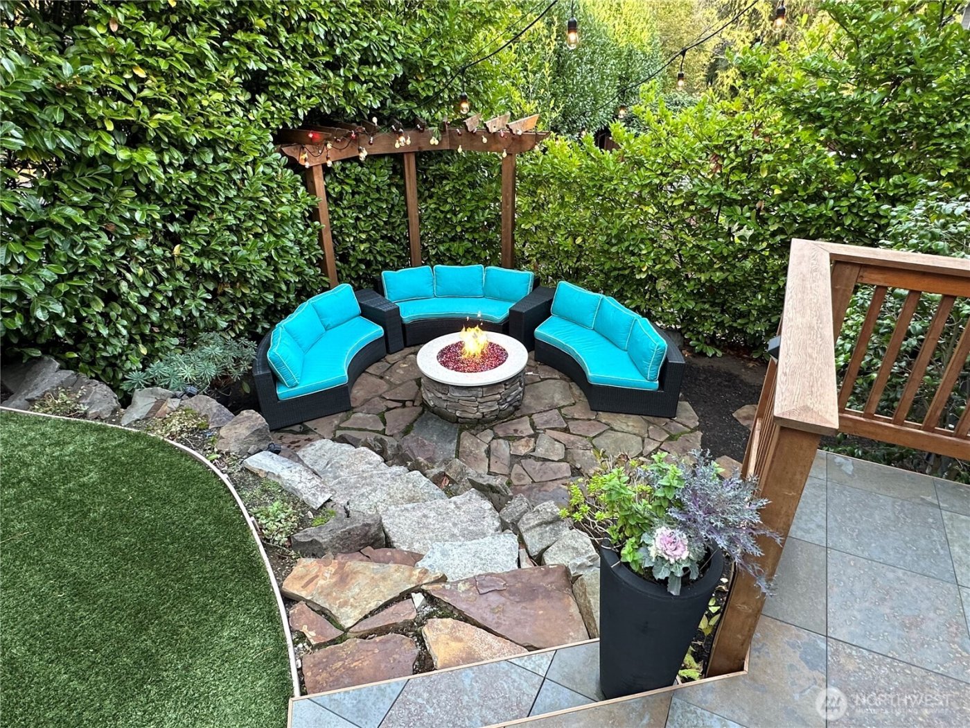 10414 SE 13th Street , Bellevue, WA 98004