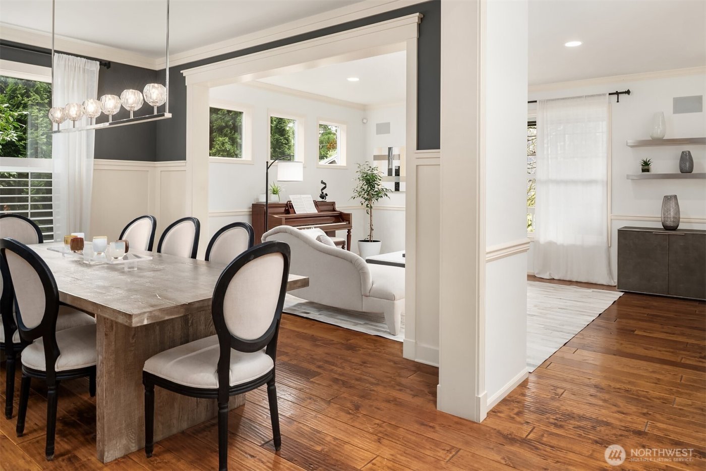 10414 SE 13th Street , Bellevue, WA 98004