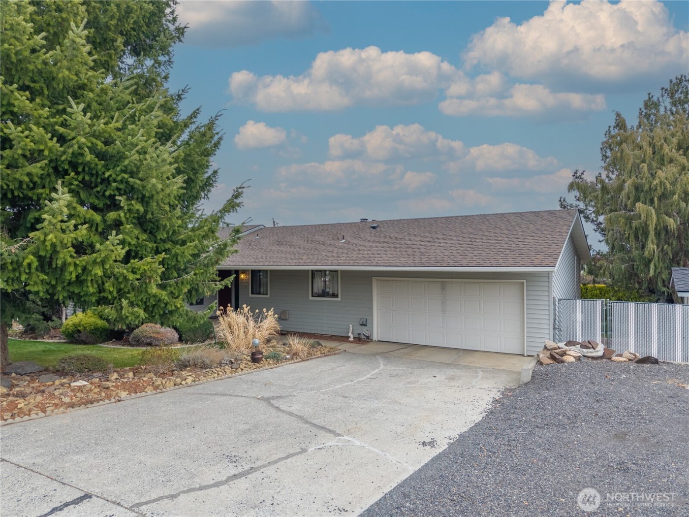 914 Roosevelt Boulevard , Ephrata, WA 98823