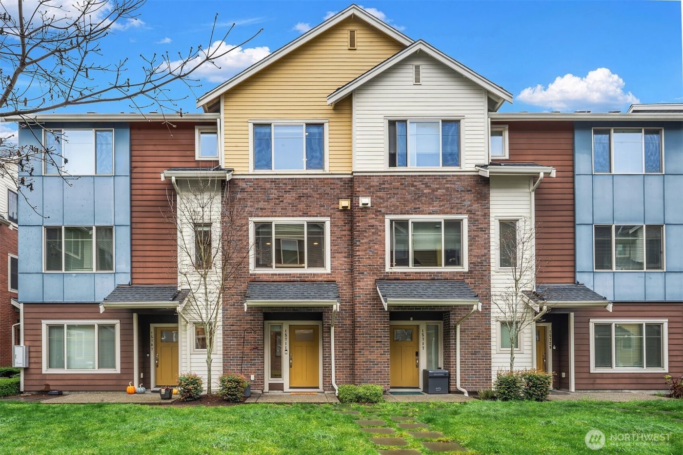 15711 NE 14th Alley , Bellevue, WA 98008