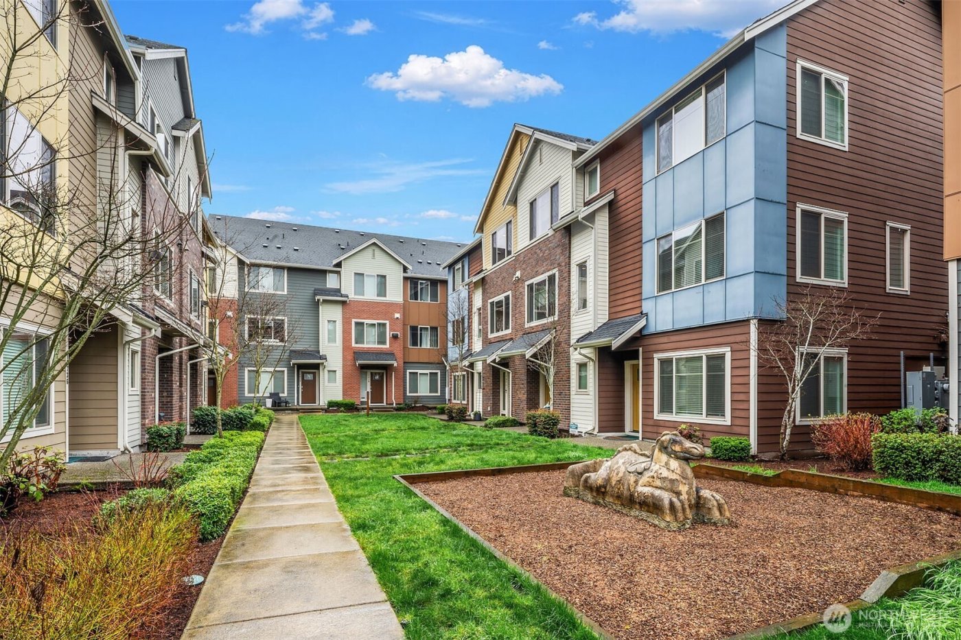 15711 NE 14th Alley , Bellevue, WA 98008