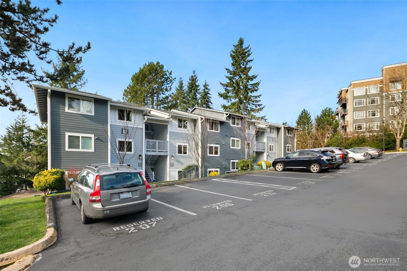 14210 NE 181st Place #M202, Woodinville, WA 98072