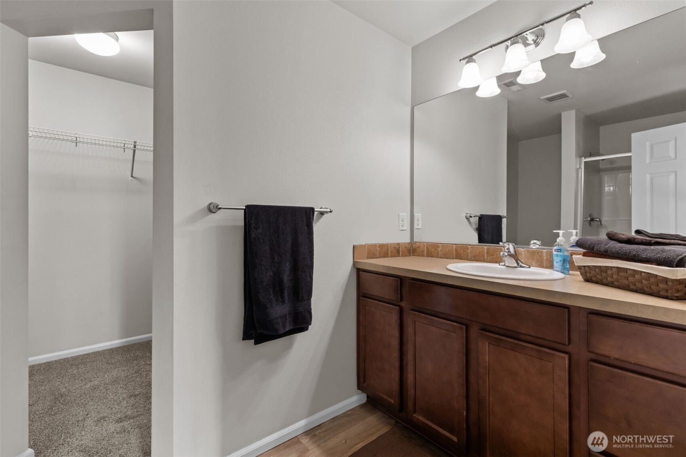 4652 E Q Street , Tacoma, WA 98404