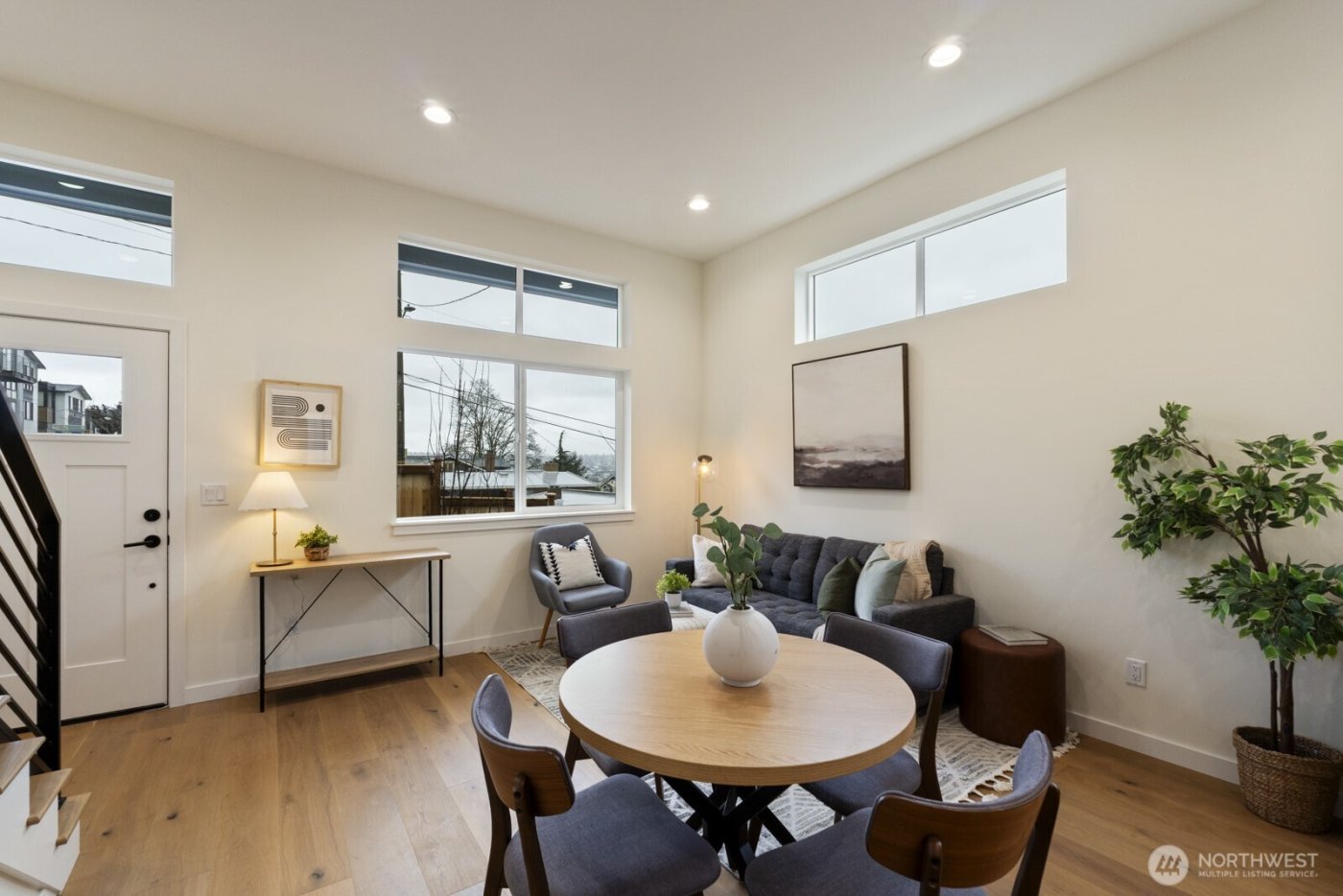 2213 W Bertona Street , Seattle, WA 98199