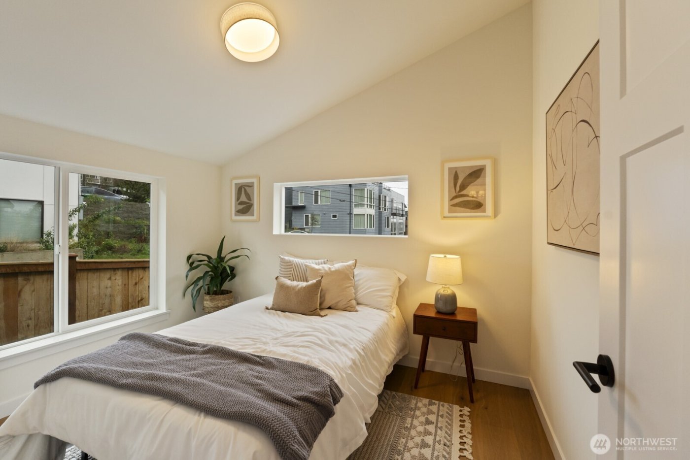 2213 W Bertona Street , Seattle, WA 98199