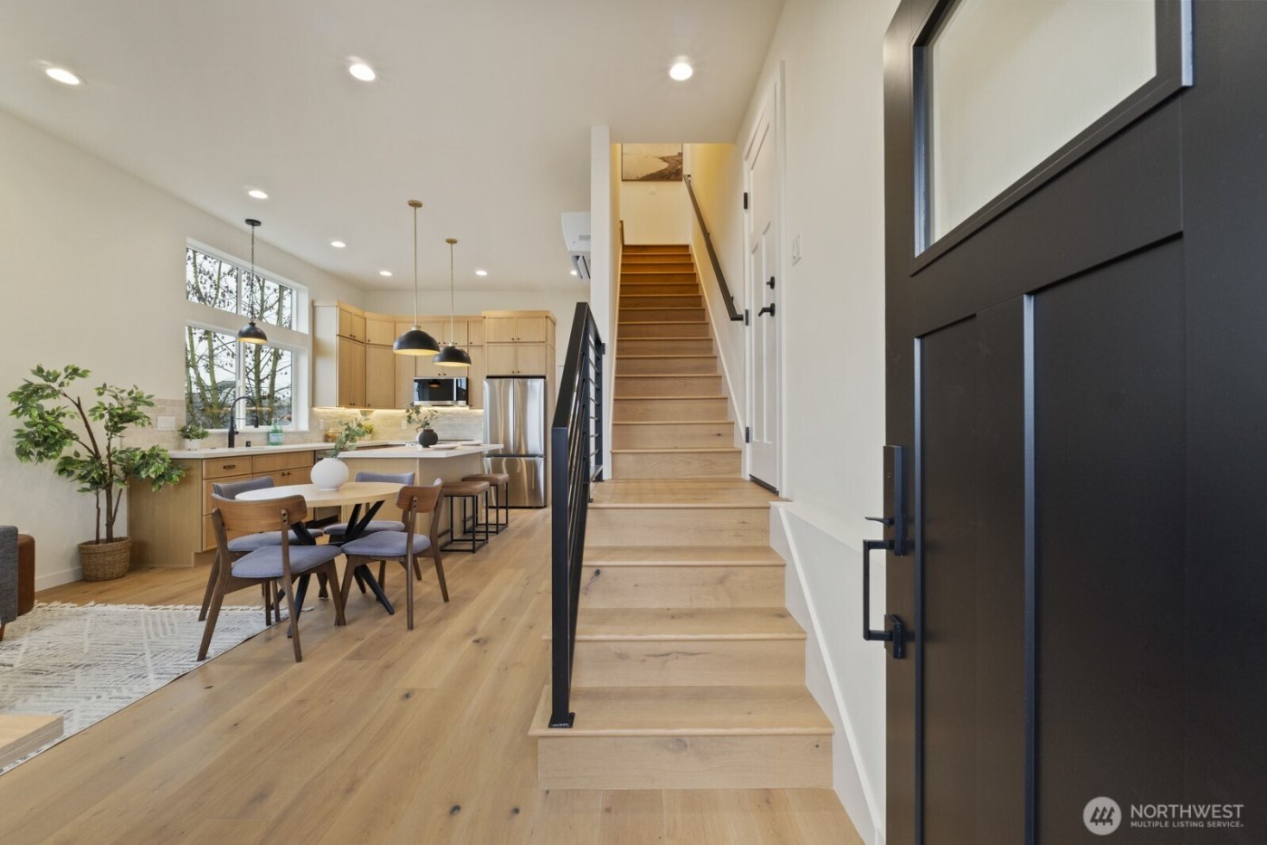 2213 W Bertona Street , Seattle, WA 98199