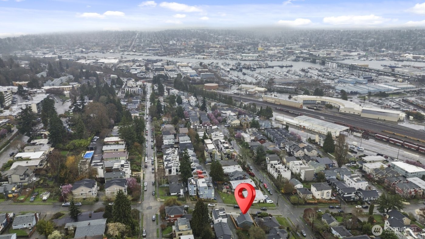 2213 W Bertona Street , Seattle, WA 98199