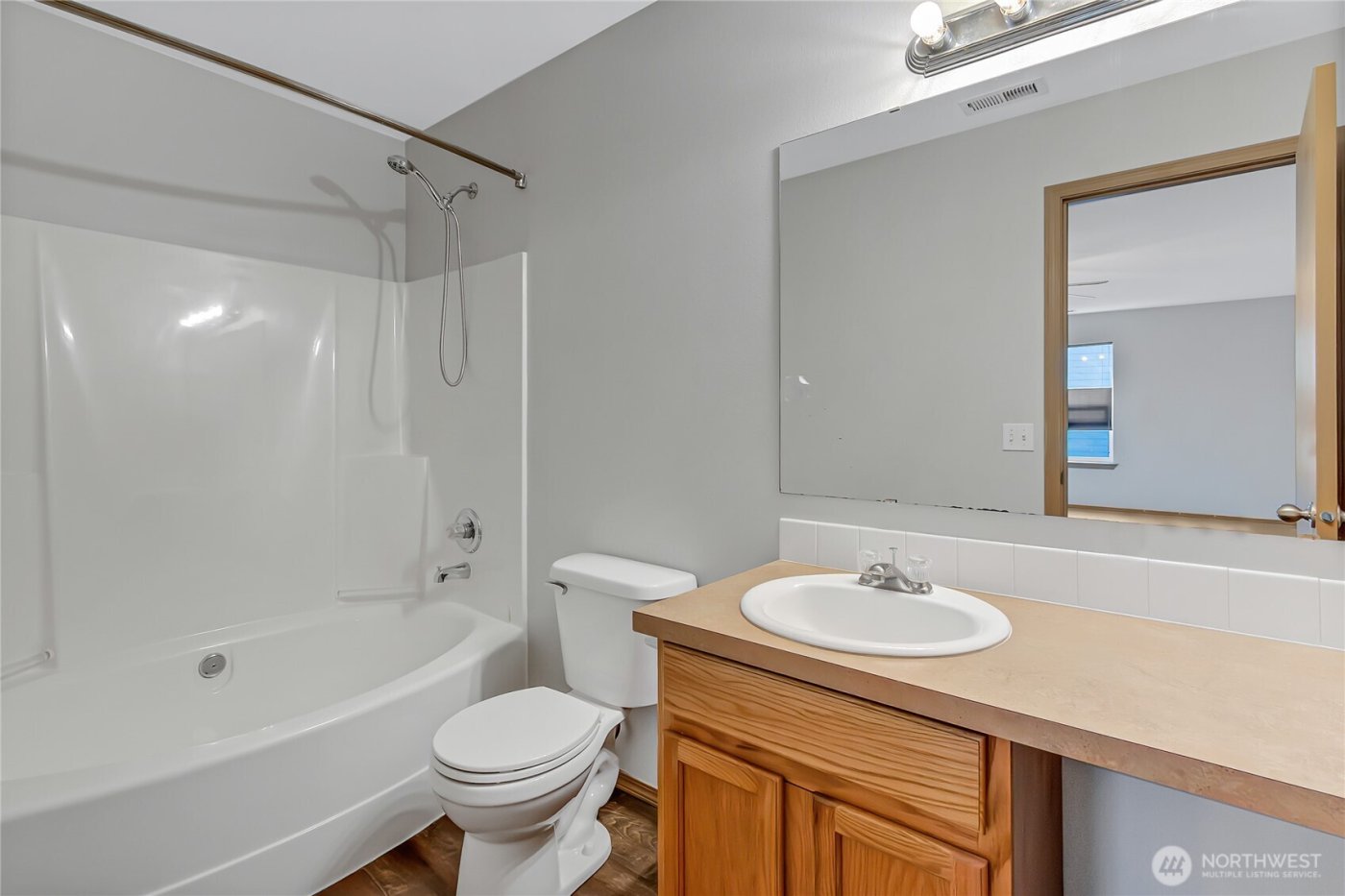 20607 197th Avenue E, Orting, WA 98360