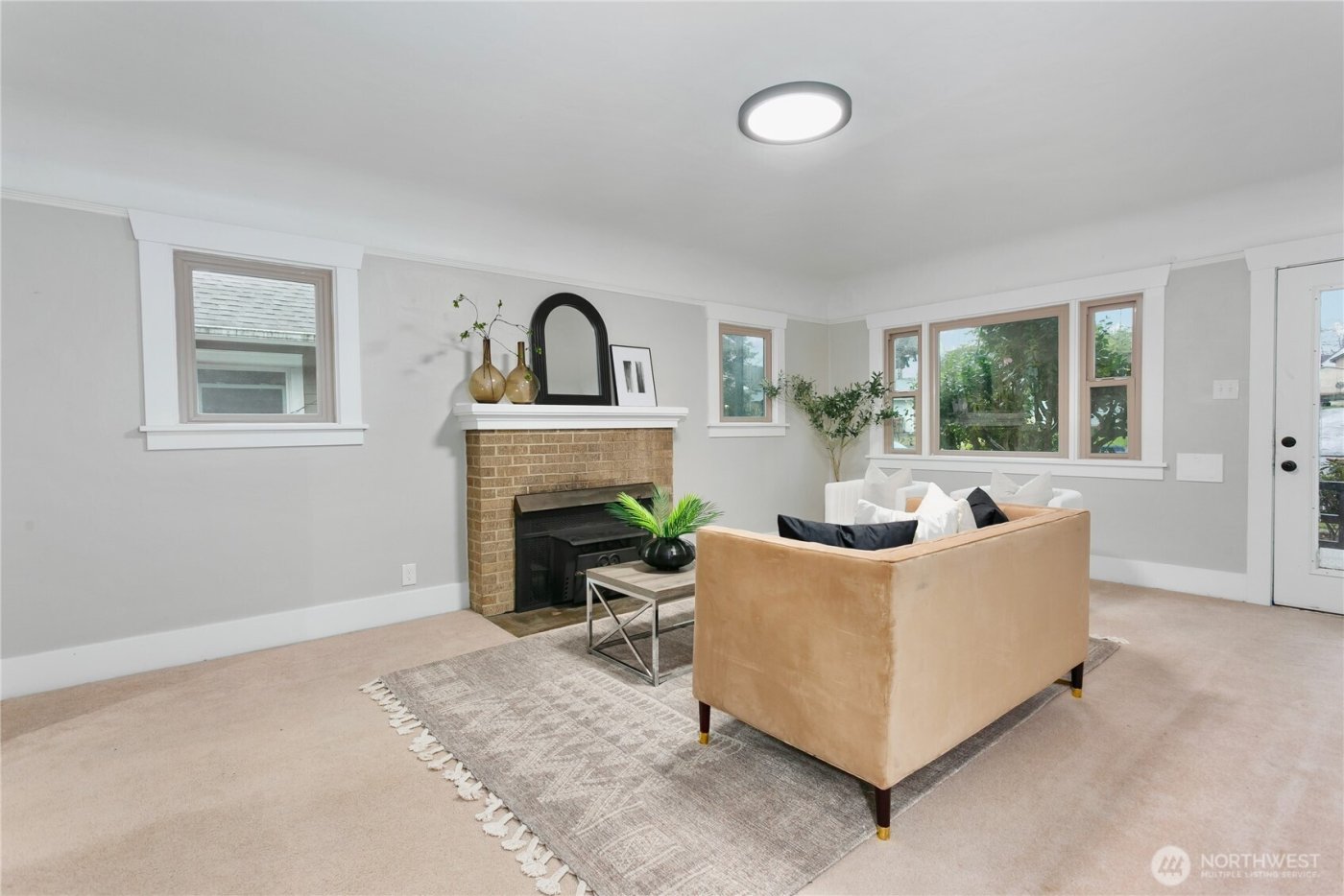 4822 S L Street , Tacoma, WA 98408