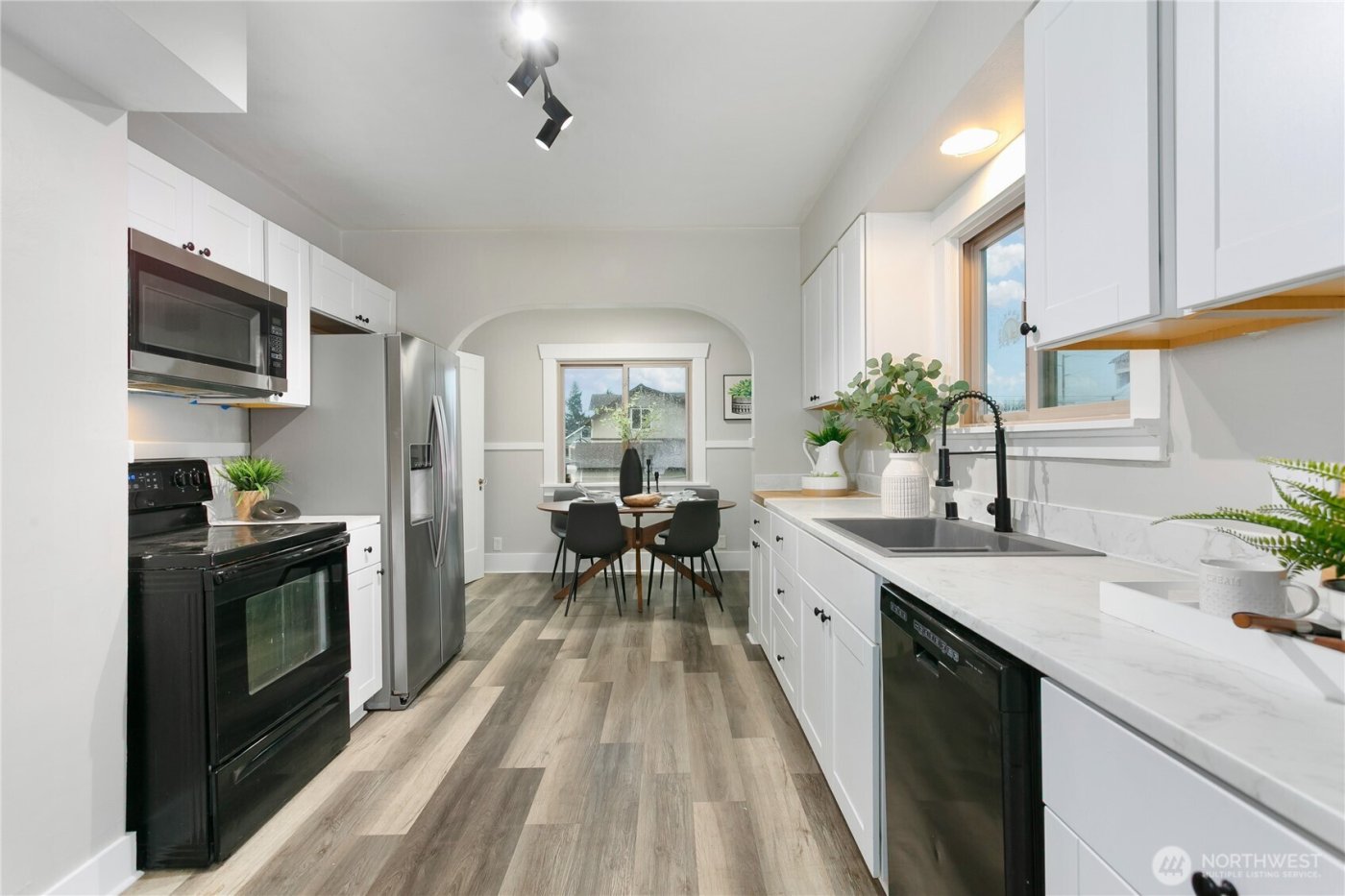 4822 S L Street , Tacoma, WA 98408