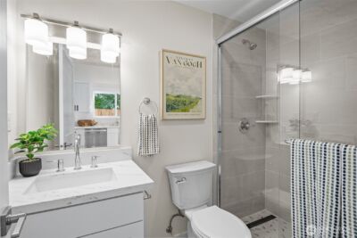 9545 Wallingford Avenue N, Seattle, WA 98103 - Photo 12