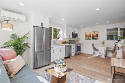 9545 Wallingford Avenue N, Seattle, WA 98103 - Photo 6