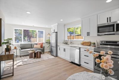 9545 Wallingford Avenue N, Seattle, WA 98103 - Photo 8