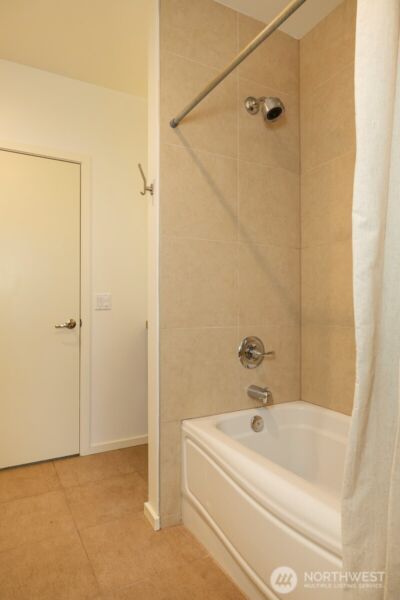 1810 11th Avenue #A, Seattle, WA 98122 - Photo 18