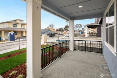 586 SW 97th St #3, Seattle, WA 98106 - Photo 2