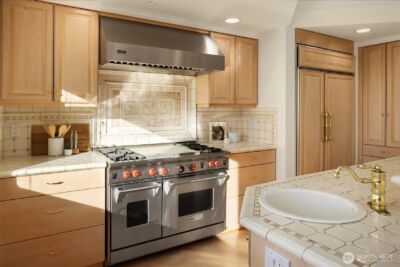 7 10th Avenue , Kirkland, WA 98033 - Photo 13