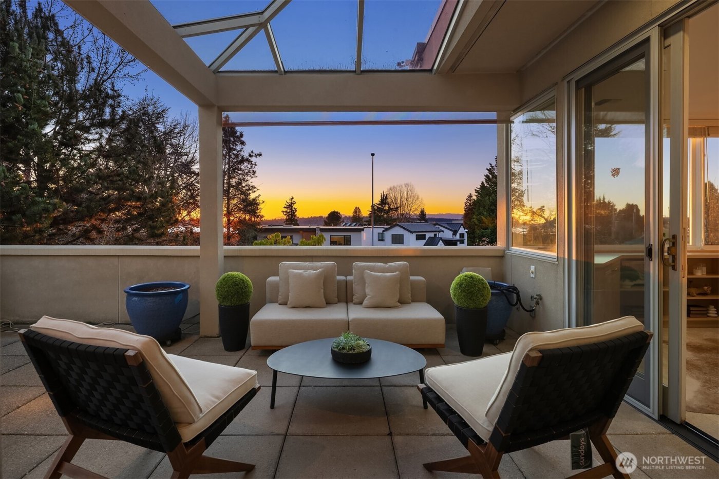 7 10th Avenue , Kirkland, WA 98033