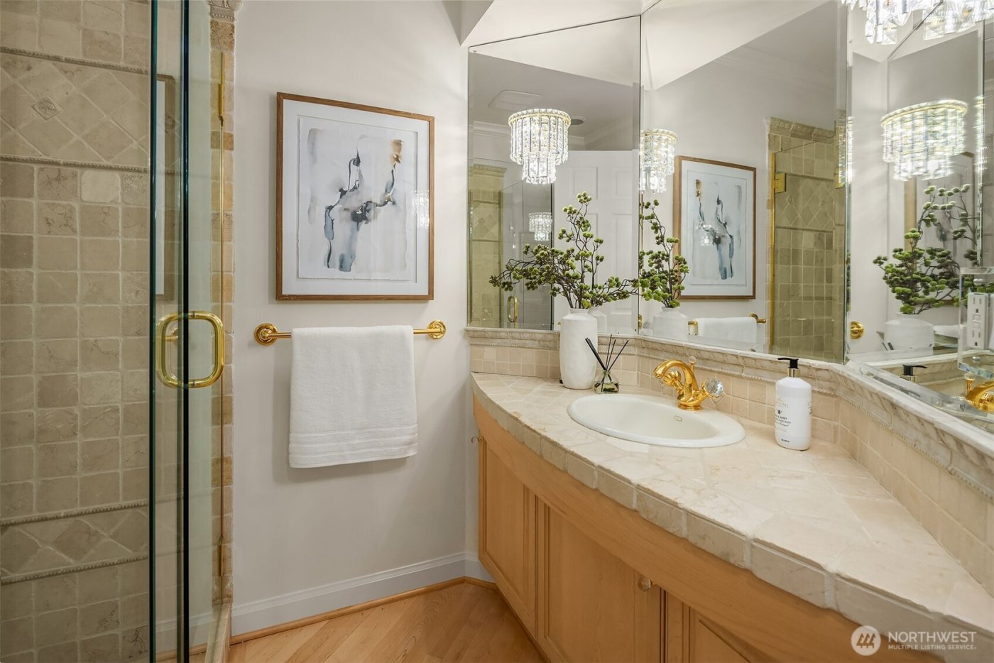 7 10th Avenue , Kirkland, WA 98033